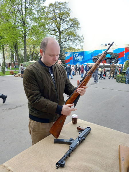 Тульский музей оружия провел выездную интерактивную выставку «Стрелковое оружие Великой Отечественной войны» в АО «НПО «СПЛАВ» им. А.Н. Ганичева» Тульский Государственный Музей Оружия