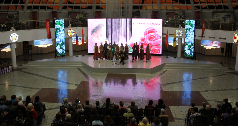 «Целуйте руки матерям своей любовью Вас хранящих!» - творческий вечер в музее оружия, посвященный Международному дню матери. Тульский Государственный Музей Оружия