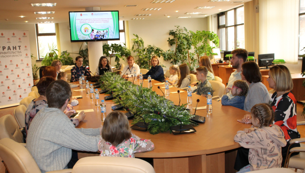 Торжественная церемония награждения участников творческих мастер-классов «Сохраняя традиции» для детей с ограниченными возможностями здоровья Тульский Государственный Музей Оружия