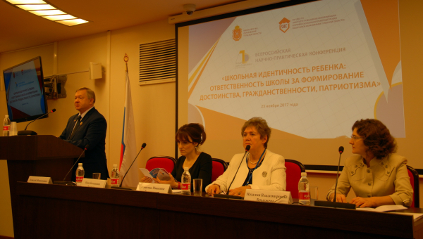 В музее оружия обсуждали актуальные вопросы формирования у молодежи гражданственности и патриотизма Тульский Государственный Музей Оружия