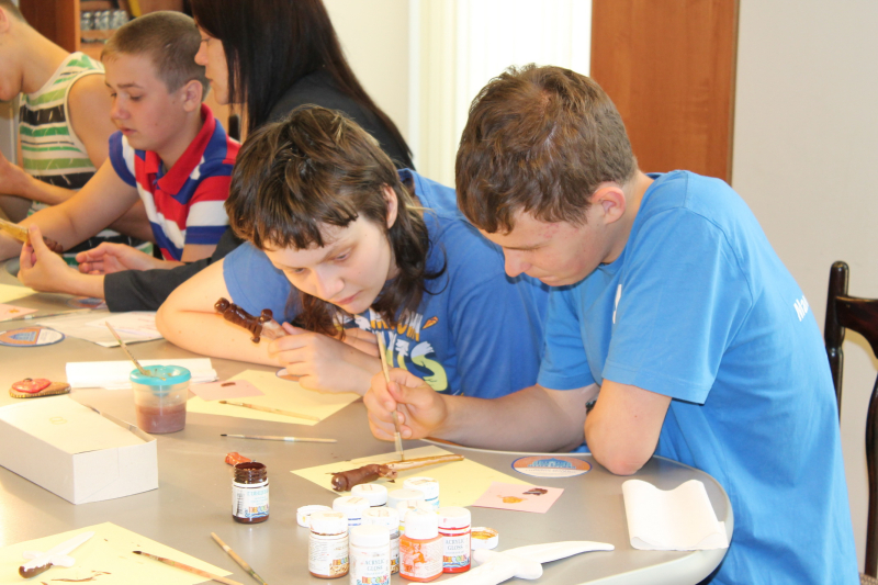 «Добро худо переможет». В музее прошло очередное занятие с «особенными» детьми Тульский Государственный Музей Оружия