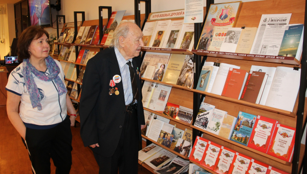 Активная роль ветеранов-наставников в патриотическом воспитании молодежи – главная тема заседания Клуба боевых друзей в Тульском музее оружия Тульский Государственный Музей Оружия