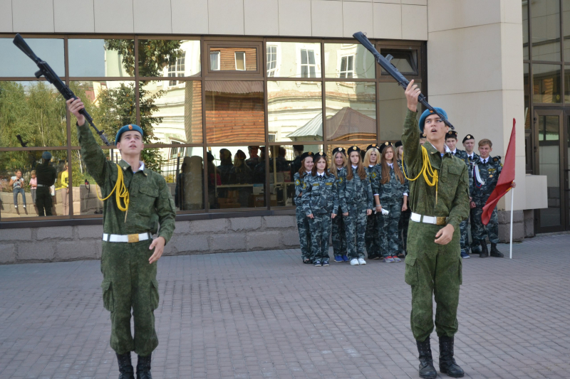 Туляки успешно проходят курс молодого бойца… Тульский Государственный Музей Оружия