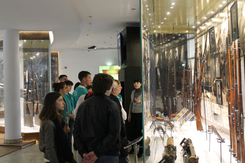 Более 1300 студентов из 48 регионов России – участников «Студенческой весны» радушно принял Тульский музей оружия Тульский Государственный Музей Оружия