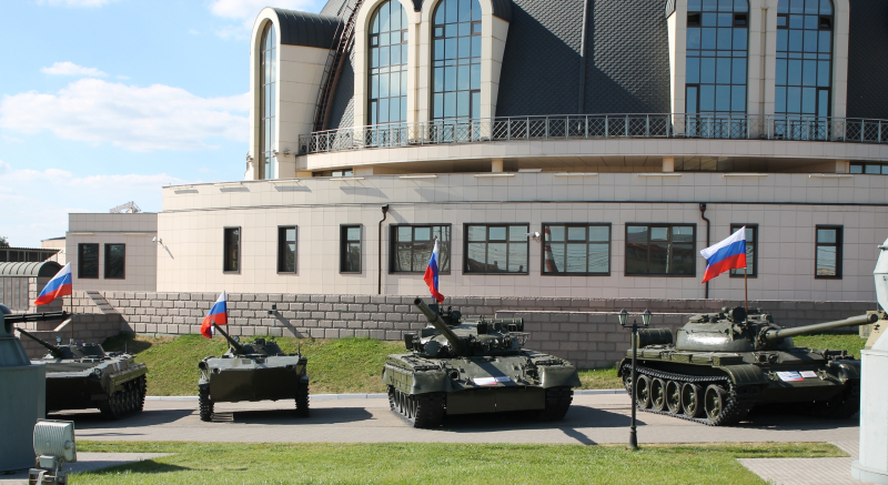 «Мой флаг, моя история»: посетители Тульского музея оружия присоединились к Всероссийской акции, посвященной Дню Государственного флага России Тульский Государственный Музей Оружия