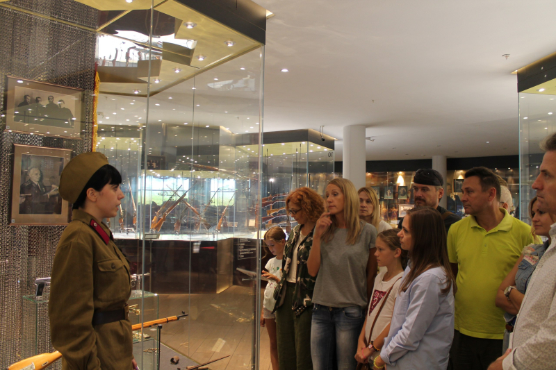 «Ночь кино» в музее оружия: мини-экскурсии «Оружие в кино». Интересно и познавательно! Тульский Государственный Музей Оружия