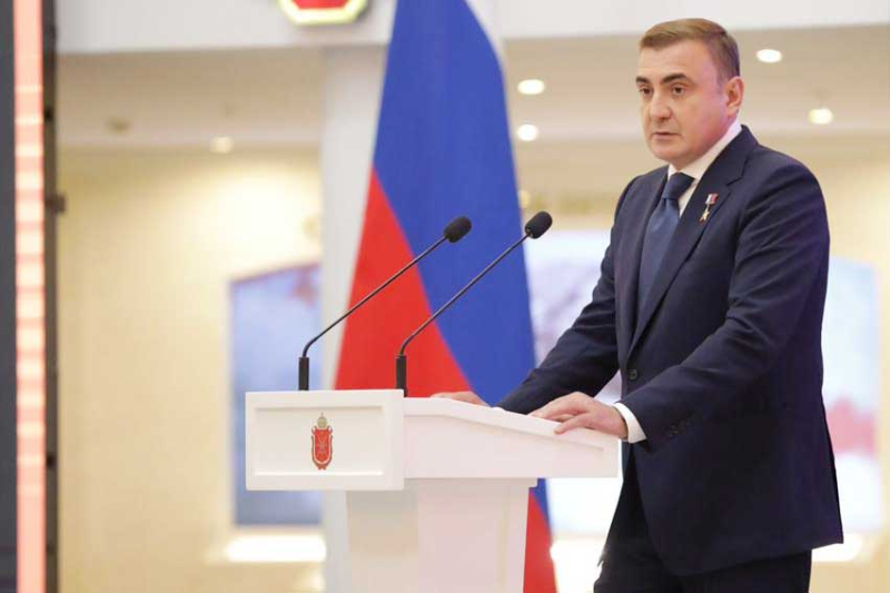 Сегодня в Зале Славы российского оружия Тульского музея оружия состоялась торжественное собрание, посвященное Дню оружейника. Тульский Государственный Музей Оружия