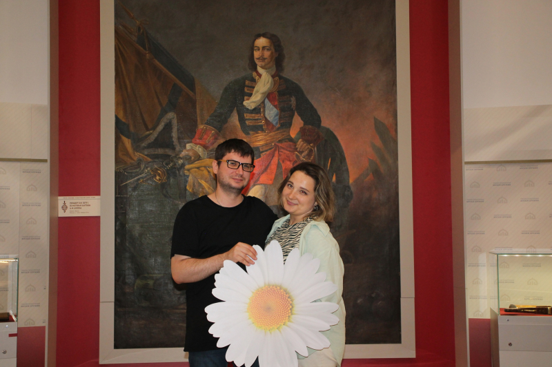 Сегодня, в День семьи, любви и верности, посетители музея оружия делают «ромашковое селфи» и делятся друг с другом яркими позитивными эмоциями! Тульский Государственный Музей Оружия