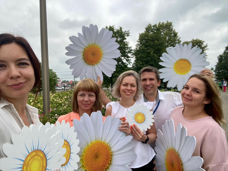 Сегодня, в День семьи, любви и верности, посетители музея оружия делают «ромашковое селфи» и делятся друг с другом яркими позитивными эмоциями! Тульский Государственный Музей Оружия