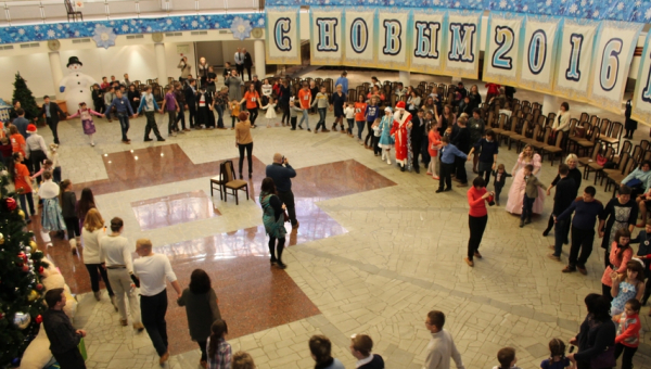 Новогодняя ёлка «Маленькой страны» в музее оружия. Тульский Государственный Музей Оружия