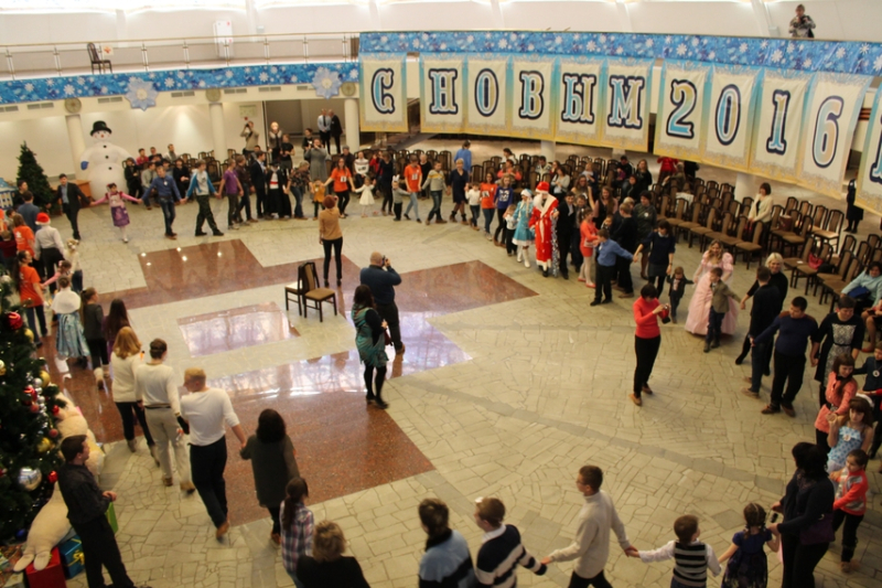 Новогодняя ёлка «Маленькой страны» в музее оружия. Тульский Государственный Музей Оружия