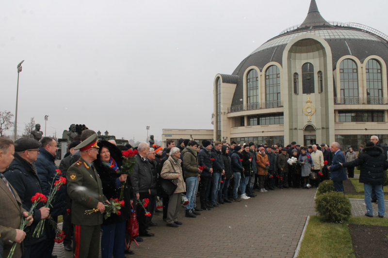 Презентация книг о жизни и деятельности легендарного конструктора-оружейника А.Г.Шипунова в музее оружия. Тульский Государственный Музей Оружия