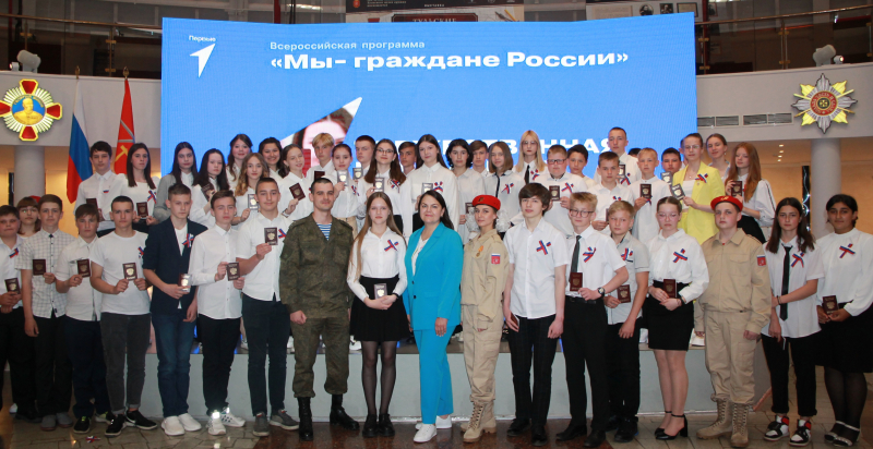 Сегодня в Тульском музее оружия состоялась торжественная церемония вручения паспортов молодым гражданам Российской Федерации! Тульский Государственный Музей Оружия