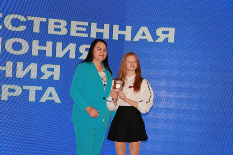 Сегодня в Тульском музее оружия состоялась торжественная церемония вручения паспортов молодым гражданам Российской Федерации! Тульский Государственный Музей Оружия