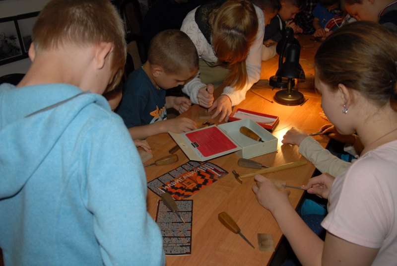 День защиты детей в музее оружия: «ШЛЕМ» принял сотни юных посетителей! Тульский Государственный Музей Оружия