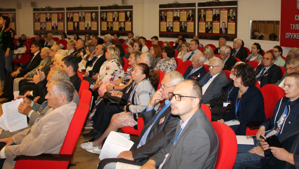 Форум Всероссийского проекта «Эстафета поколений» начал работу в Тульском музее оружия. Тульский Государственный Музей Оружия