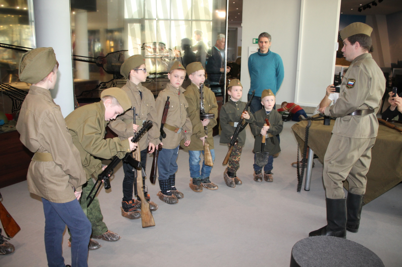 «Великие сражения России» и «Курс молодого бойца» - на игровых площадках музея. Тульский Государственный Музей Оружия