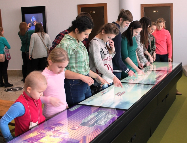 Более 600 студентов из 24 российских учебных заведений посетили музей оружия в канун Дня студента. Тульский Государственный Музей Оружия