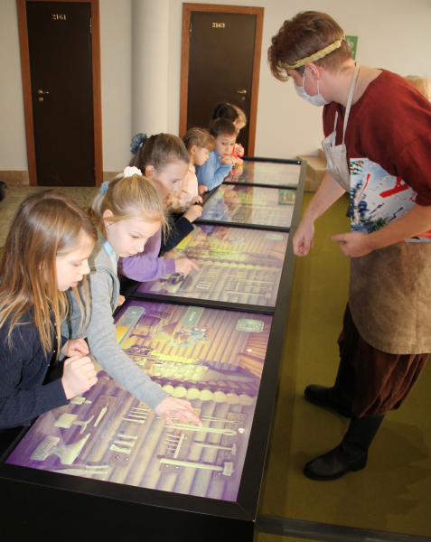 «На страже сокровищ волшебного Шлема»! В Тульском музее оружия стартовала новая эксклюзивная детская новогодняя программа! Тульский Государственный Музей Оружия