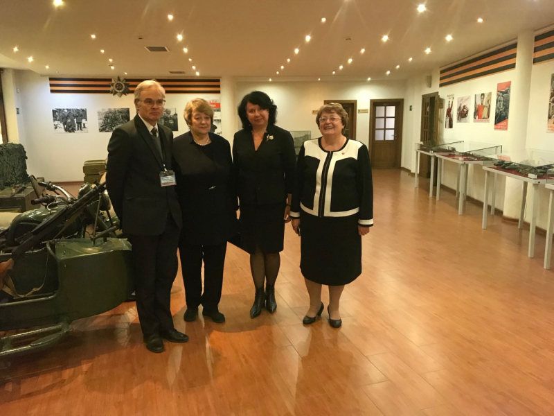 «Как сделать музей популярным». «Петергоф» раскрыл секреты тульским музейщикам Тульский Государственный Музей Оружия