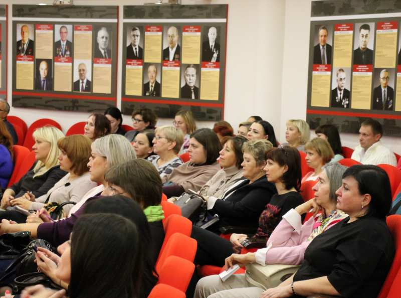 «Как сделать музей популярным». «Петергоф» раскрыл секреты тульским музейщикам Тульский Государственный Музей Оружия