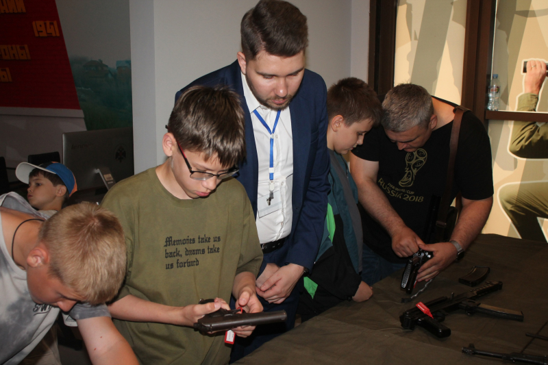 Праздничные мероприятия в Тульском музее оружия продолжаются! Тульский Государственный Музей Оружия