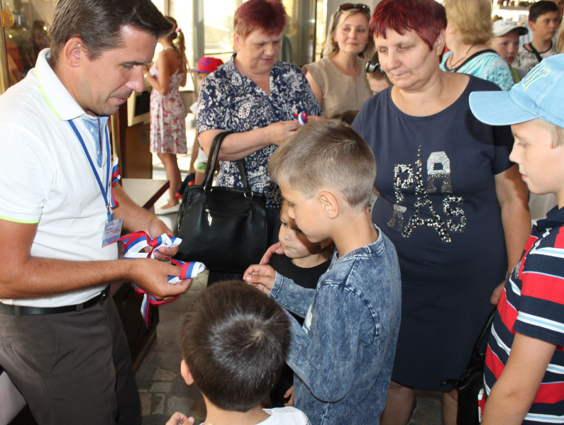 Российский флаг объединяет! Тульский Государственный Музей Оружия