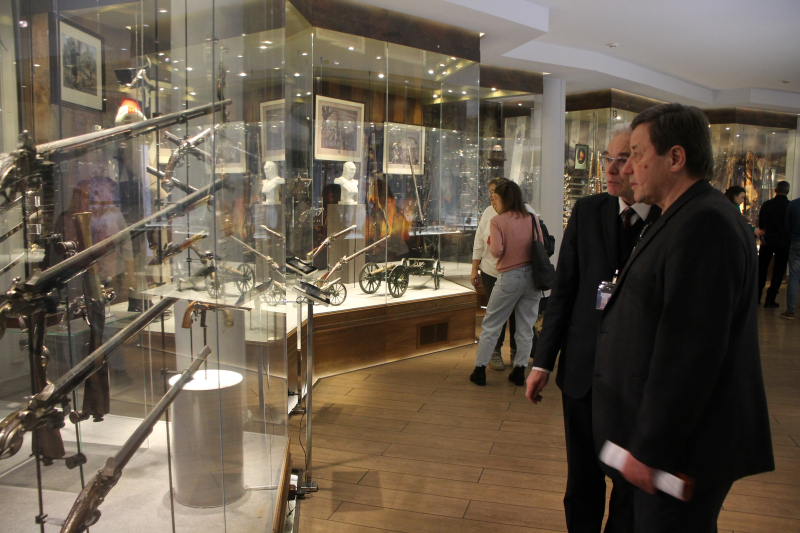 Сегодня Тульский музей оружия посетили сотрудники муниципального бюджетного учреждения культуры городского округа город Воронеж «Центр военно-патриотического воспитания «Музей-диорама» Тульский Государственный Музей Оружия