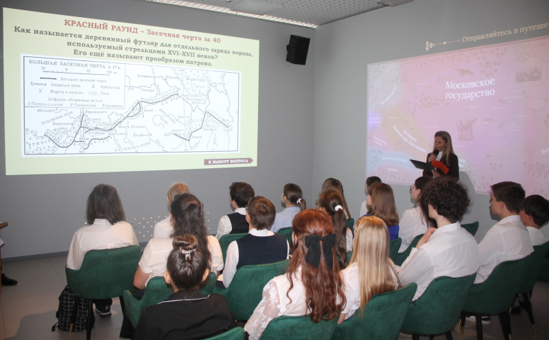 В музее оружия состоялся финал ежегодного историко-краеведческого конкурса «Поймёшь ли предков ты своих, «вернувшись» в ту эпоху?» Тульский Государственный Музей Оружия