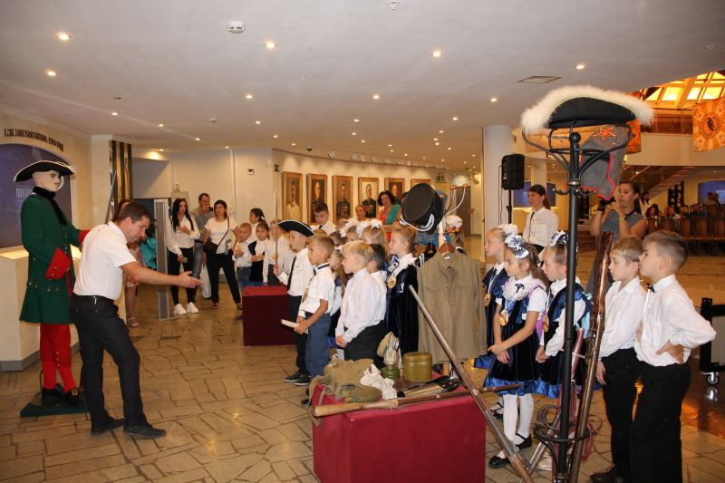 Новый учебный год в музее оружия начался с «Науки побеждать»! Тульский Государственный Музей Оружия