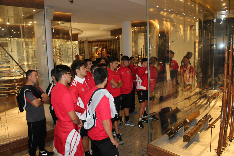 Тульский музей оружия посетили футболисты молодёжной сборной Гибралтара. Тульский Государственный Музей Оружия