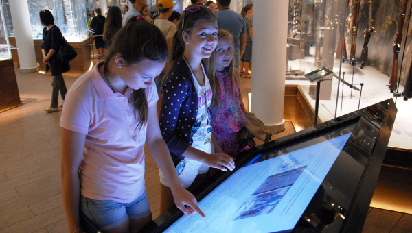 Свыше тысячи школьников «Маршруты Победы» привели в музей оружия! Тульский Государственный Музей Оружия