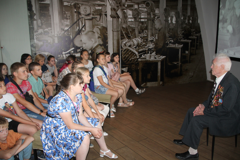 В День памяти и скорби в музее прошли Уроки мужества для молодежи, которые провели ветераны Великой Отечественной войны Тульский Государственный Музей Оружия