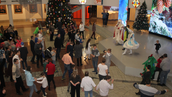 «Елка мечты» для воспитанников «Маленькой страны - Мы есть!» Тульский Государственный Музей Оружия