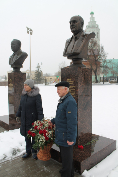 На Аллее Славы знаменитых тульских оружейников почтили память легендарного конструктора А.Г. Шипунова. Тульский Государственный Музей Оружия