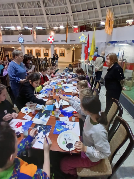 По доброй традиции в предновогодние дни в Тульском государственном музее оружия состоялась встреча с верным другом музея, известным тульским поэтом и журналистом Екатериной Картавцевой Тульский Государственный Музей Оружия