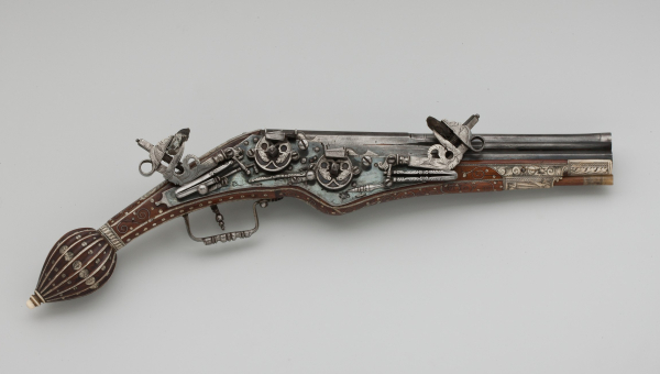 Пистолет колесцовый двуствольный - уникальный экспонат из собрания Государственного Эрмитажа в музее оружия Тульский Государственный Музей Оружия