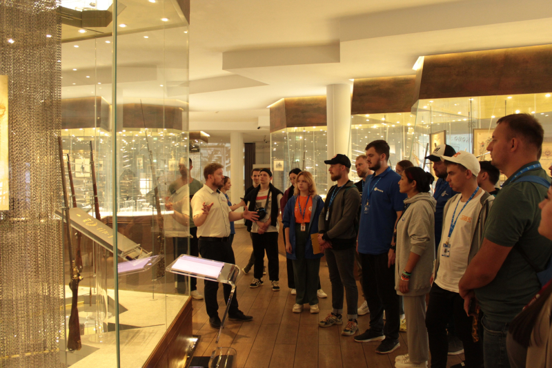 Участники Международного молодежного промышленного форума «Инженеры будущего» - в Тульском государственном музее оружия! Тульский Государственный Музей Оружия