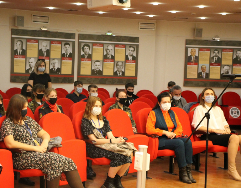 16 октября в Тульском музее оружия открылась XV, юбилейная, выставка «Техника в масштабе» с уникальной экспозицией миниатюрных моделей техники разных эпох Тульский Государственный Музей Оружия