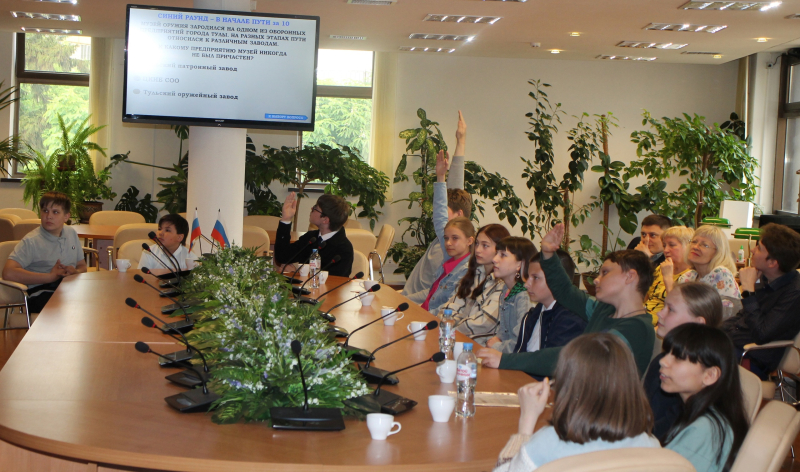 В День славянской письменности и культуры в Тульском музее оружия состоялся финал краеведческого конкурса «Поймешь ли предков ты своих, «вернувшись» в ту эпоху?» Тульский Государственный Музей Оружия