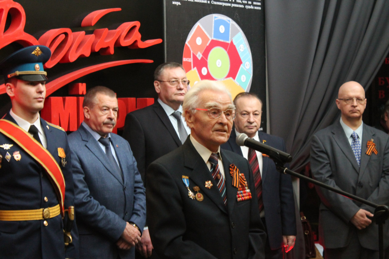 Выставка «Война и мифы» открыта! Только один месяц в Тульском музее оружия! Вход на выставку свободный. Тульский Государственный Музей Оружия