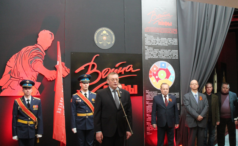 Выставка «Война и мифы» открыта! Только один месяц в Тульском музее оружия! Вход на выставку свободный. Тульский Государственный Музей Оружия