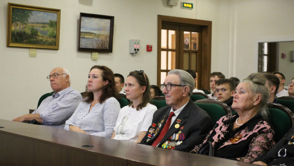 В Тульском государственном музее оружия в рамках праздничных мероприятий, посвященных Дню оружейника, состоялась презентация спектакля, поставленного литературным театром «Слово» Тульский Государственный Музей Оружия