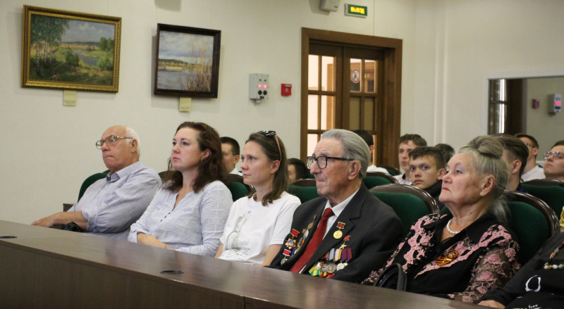 В Тульском государственном музее оружия в рамках праздничных мероприятий, посвященных Дню оружейника, состоялась презентация спектакля, поставленного литературным театром «Слово» Тульский Государственный Музей Оружия