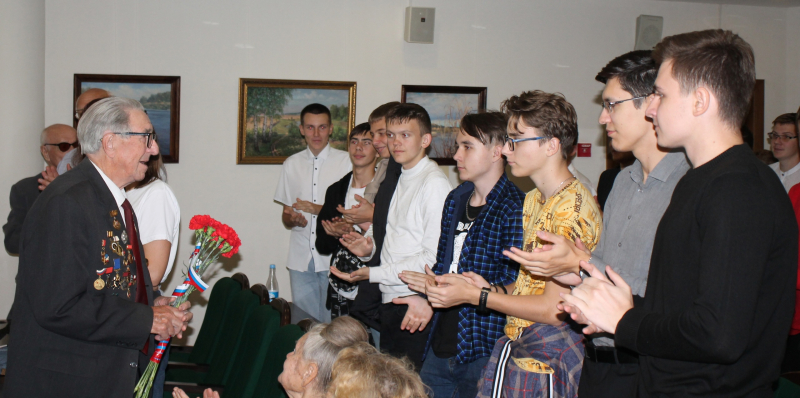 В Тульском государственном музее оружия в рамках праздничных мероприятий, посвященных Дню оружейника, состоялась презентация спектакля, поставленного литературным театром «Слово» Тульский Государственный Музей Оружия