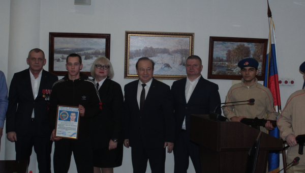 «Служи честно! Будь достоин славы отцов и дедов! Высоко неси звание гражданина Российской Федерации!» Тульский Государственный Музей Оружия