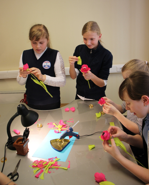 «Подарок маме своими руками!». Ежегодная предпраздничная акция в Тульском музее оружия Тульский Государственный Музей Оружия