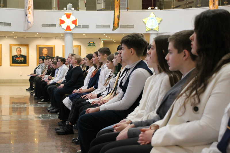 В Зале Славы российского оружия Тульского государственного музея оружия состоялся региональный Слет представителей музеев образовательных организаций, посвященный Дню Героев Отечества Тульский Государственный Музей Оружия