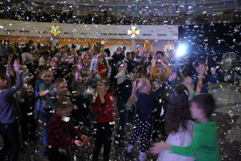 «"Звездный дозор Богатырского Шлема" сразил наповал! Необыкновенно креативное новогоднее представление точно запомнится до следующего года!» Тульский Государственный Музей Оружия