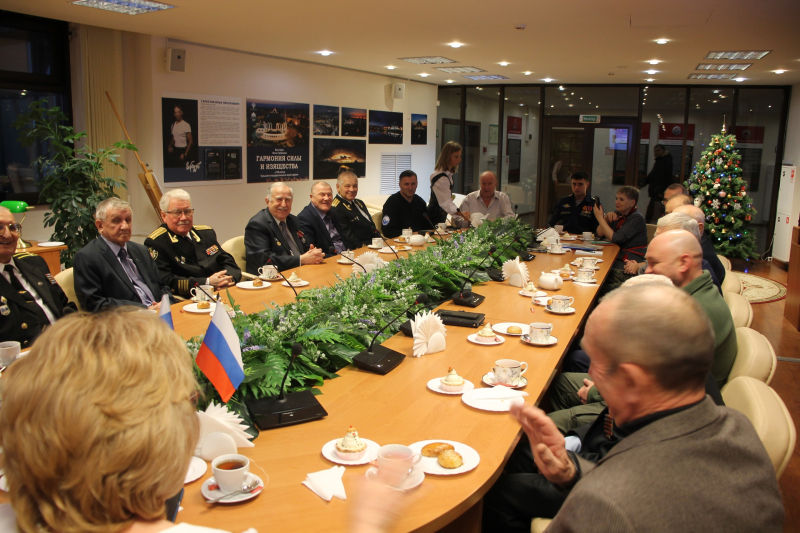 В Тульском государственном музее оружия в Библиотечно-информационном центре «Оружие. Память. Патриотизм» состоялось заседание Клуба боевых друзей музея Тульский Государственный Музей Оружия